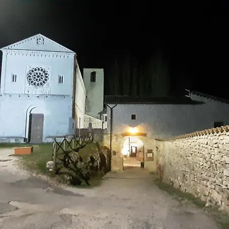 Oda ve Kahvaltı Dell'osteria SantʼAnatolia di Narco